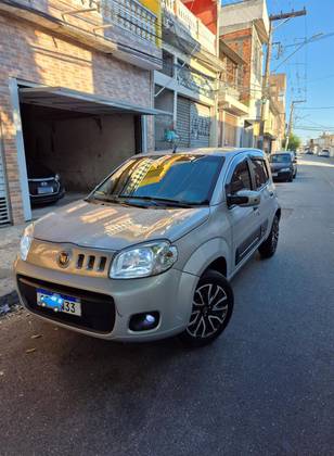 FIAT UNO 1.0 EVO VIVACE 8V FLEX 4P MANUAL